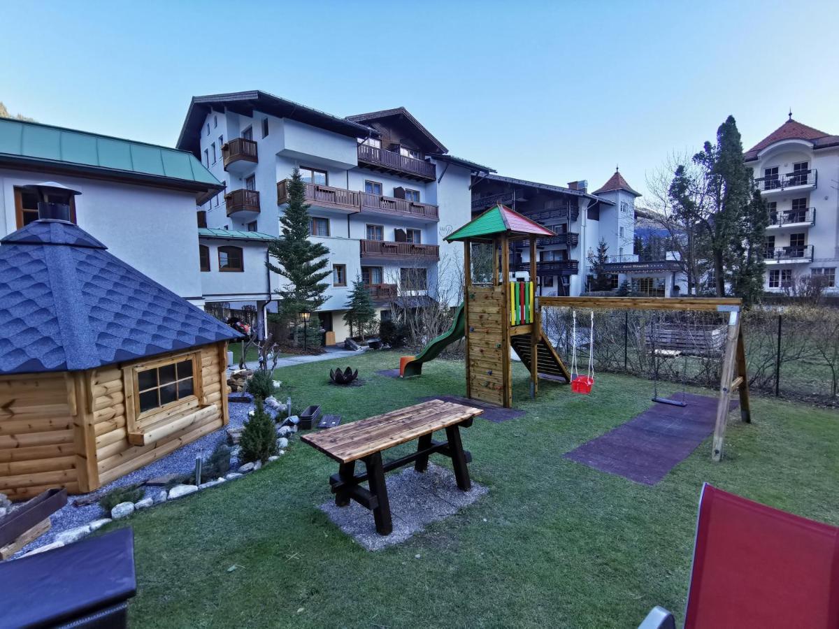 Hotel Rauscher - Das Naturteichparadies Bad Hofgastein Ngoại thất bức ảnh