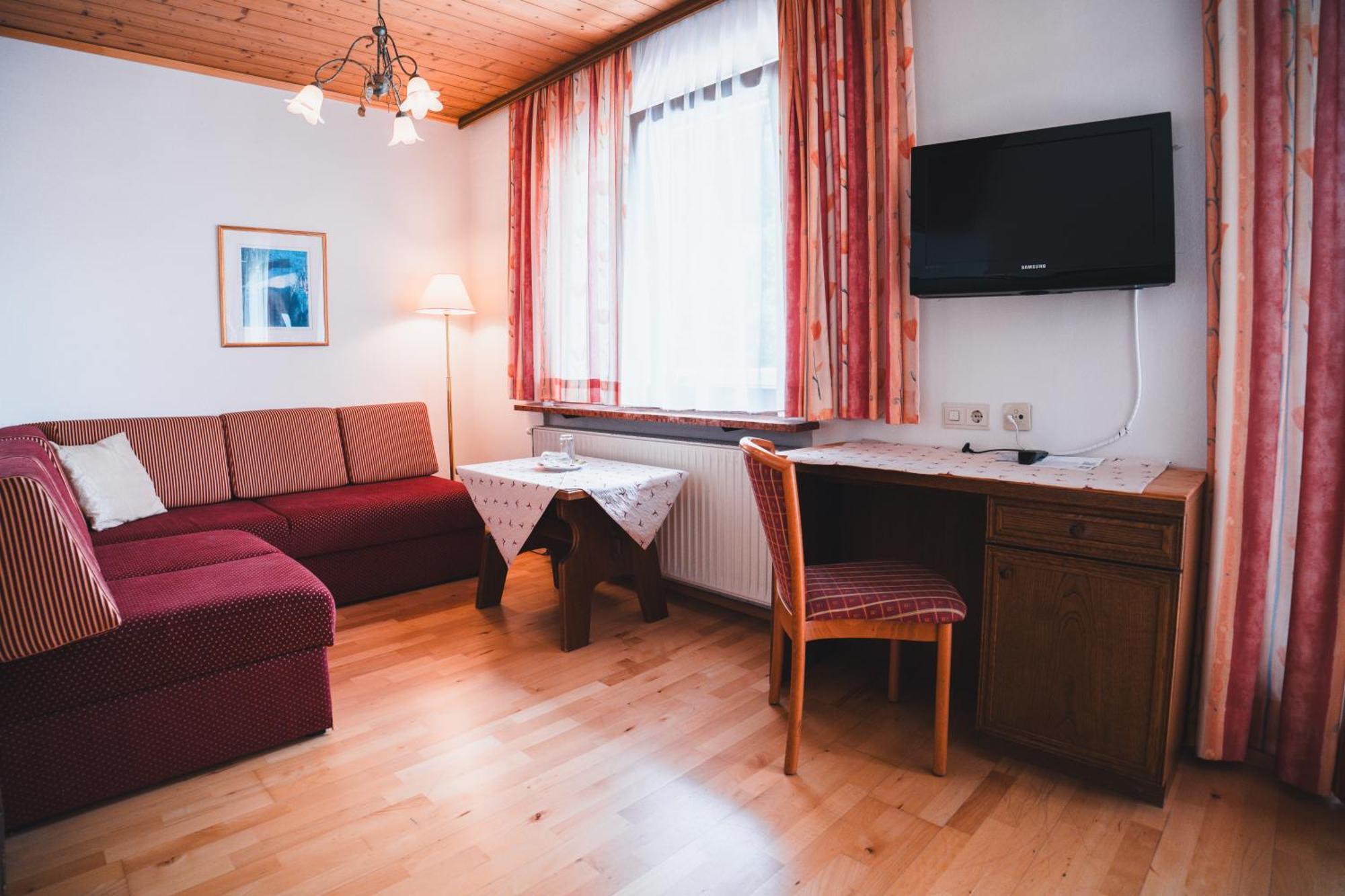 Hotel Rauscher - Das Naturteichparadies Bad Hofgastein Ngoại thất bức ảnh